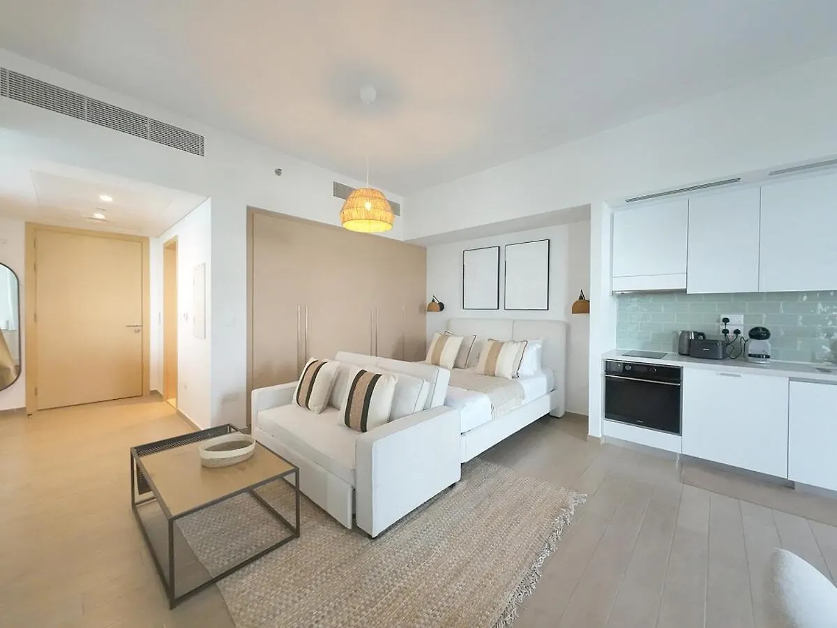 Studio In Mayan With Beach Access Абу-Даби